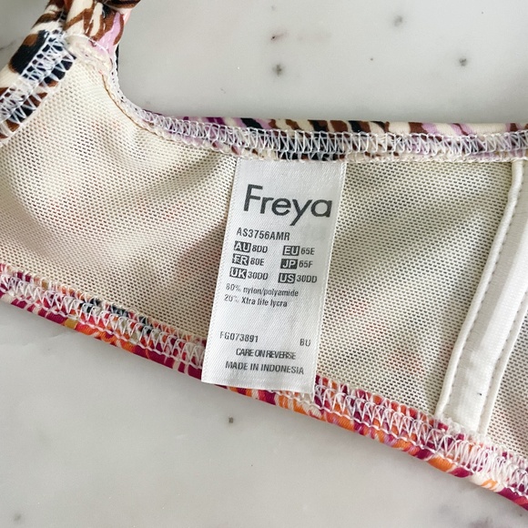 Freya Inferno Vibrant Multicolored Underwire Half Cup Bikini Top Amber, 30 DD - Picture 10 of 12